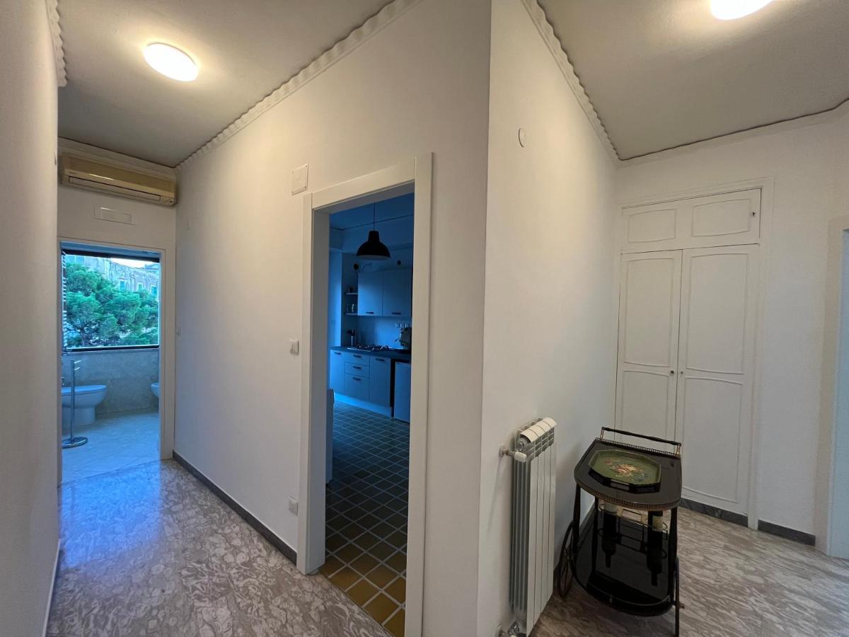 Balcony House Apartment Наполи Екстериор снимка