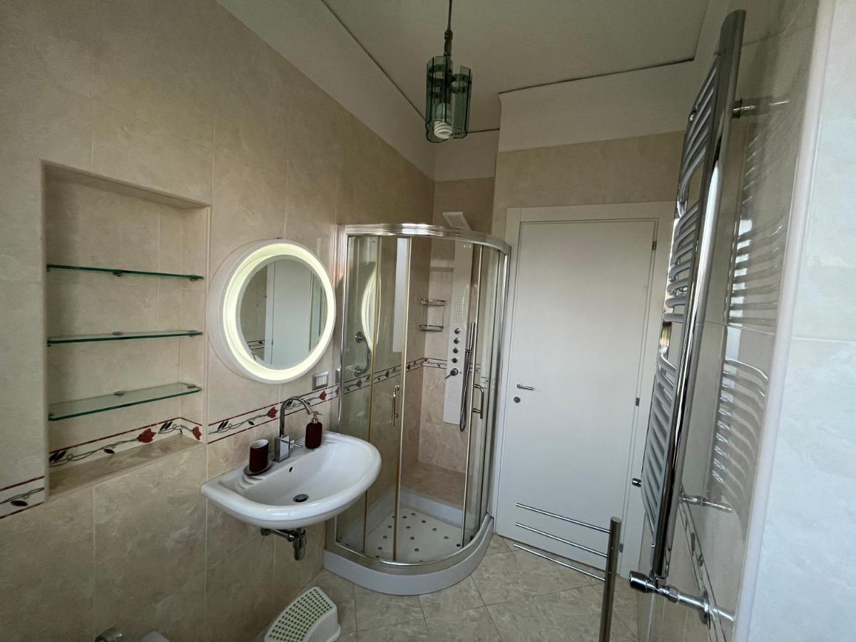 Balcony House Apartment Наполи Екстериор снимка