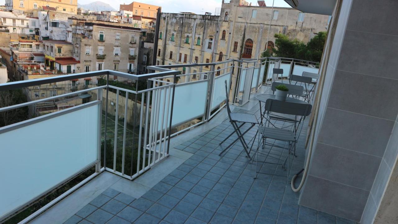 Balcony House Apartment Наполи Екстериор снимка