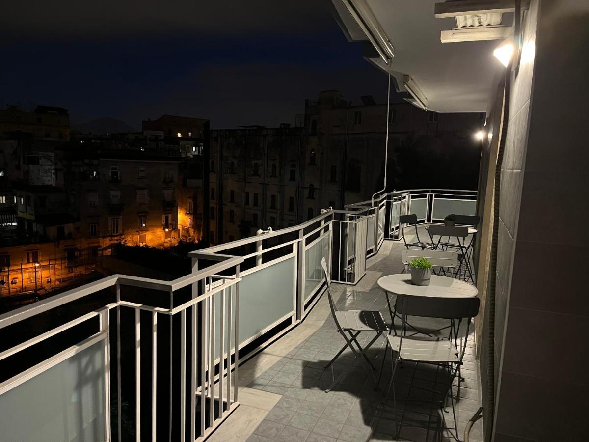 Balcony House Apartment Наполи Екстериор снимка